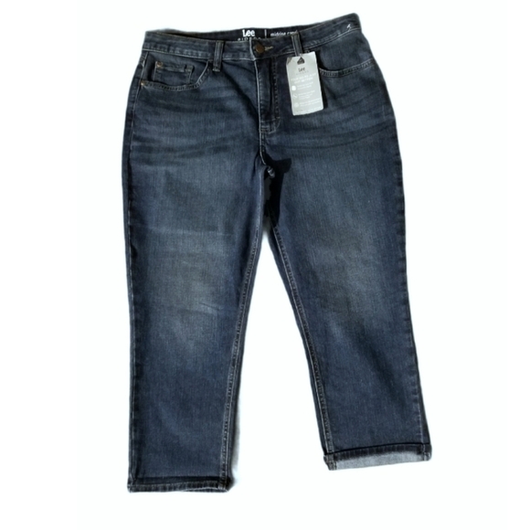 COPY - Lee riders Cuffed midrise Capri jean Size 22 - Picture 4 of 10